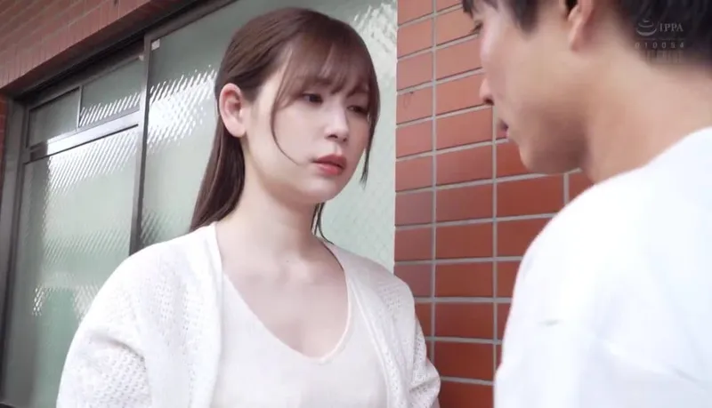 Gã chồng tẻ nhạt, người vợ nhận ra cậu thanh niên cạnh bên nhà tốt hơn