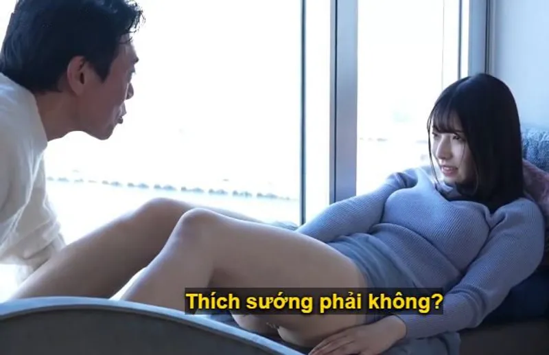 Buổi hẹn hò giữa ông bác và cô minh tinh trẻ mới debut tại nhà nghỉ.